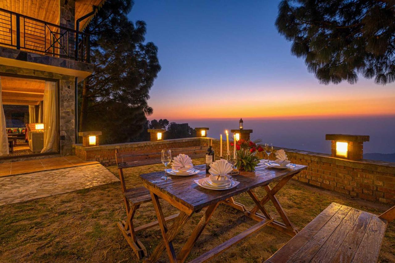 Stayvista At The Winter Line With Complimentary Breakfast Kasauli Εξωτερικό φωτογραφία